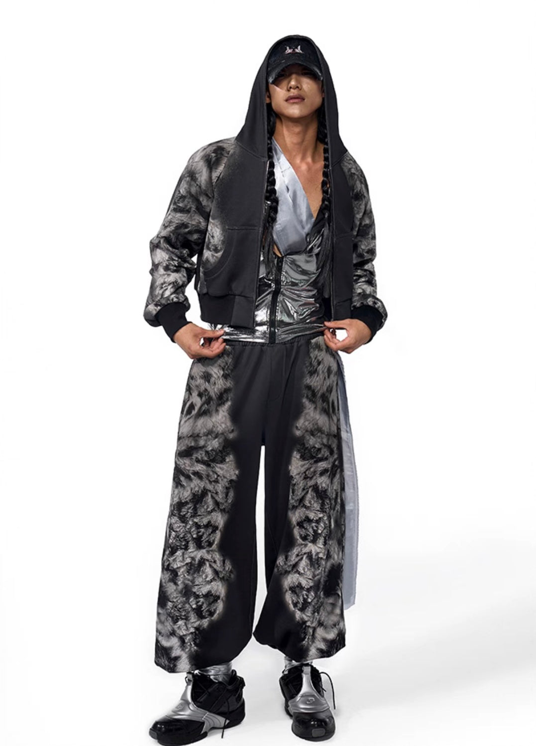 Leopard Print Niched Hoodie With Sweatpant And Shorts