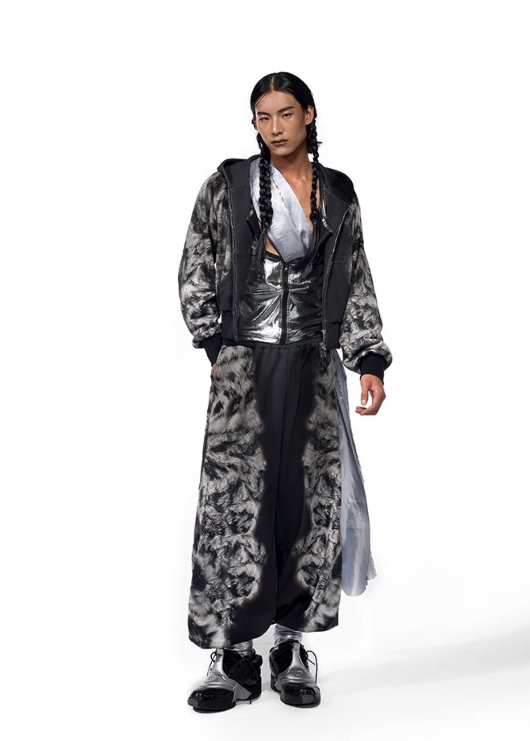 Leopard Print Niched Hoodie With Sweatpant And Shorts